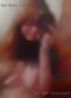 I'm DDF, discreet and I can couples having host.